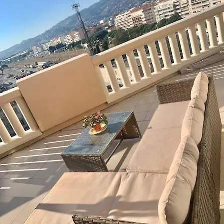 Penthouse Panoramic And Sea Front View In Apartamento Cannes