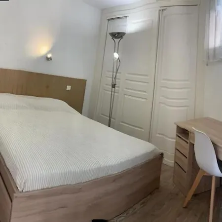 Penthouse Panoramic And Sea Front View In *